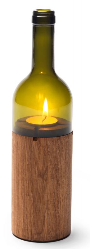 WeinWindlicht Side by Side aus grünem Glas mit Teelicht in Holzsockel, stimmungsvolle Tischdeko.